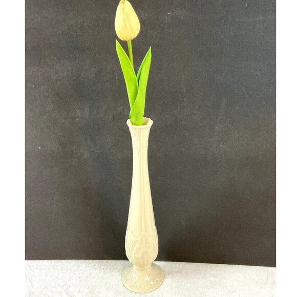 Vintage‎ Lenox Florentine Collection Ivory Bud Vase, Acanthus Leaf 11 in. - Picture 1 of 7